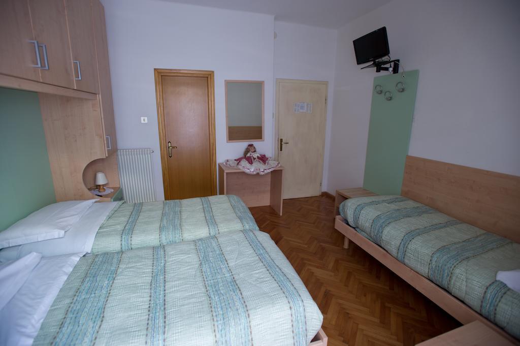 Albergo Italia Molveno Kamer foto