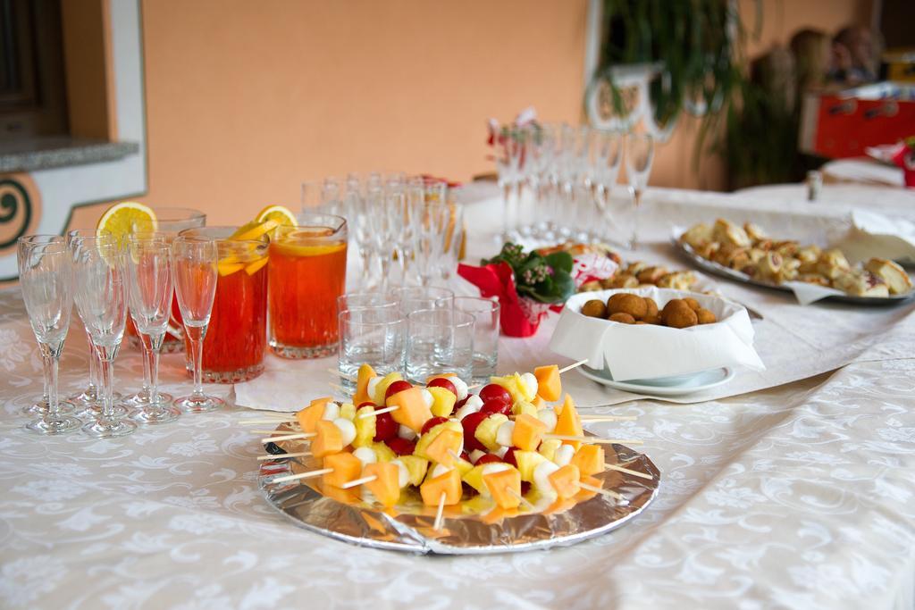 Albergo Italia Molveno Buitenkant foto