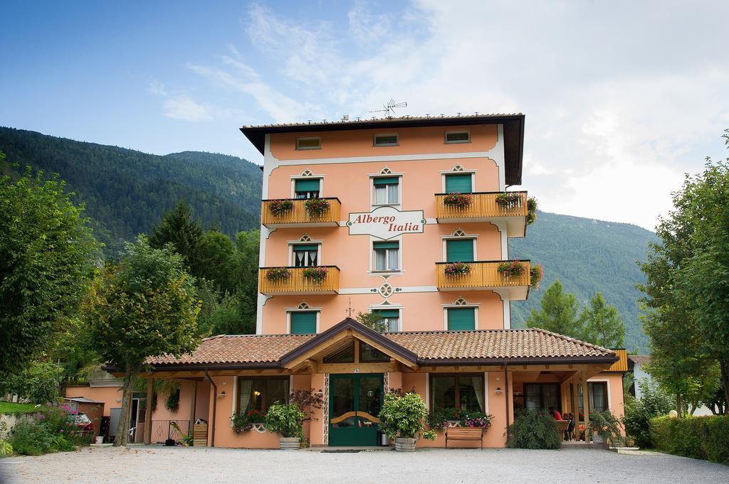 Albergo Italia Molveno Buitenkant foto